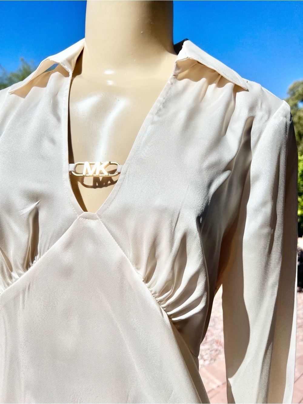 NWT $110 Michael Michael Kors Bone Satin V-Neck Logo Hardware Blouse XS